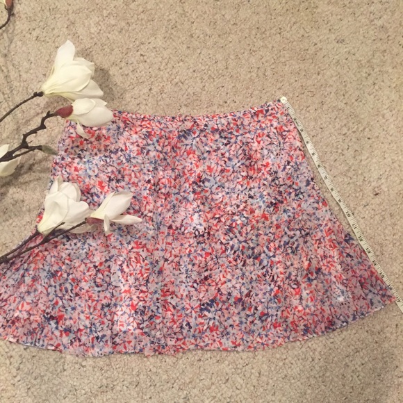 Banana Republic Dresses & Skirts - NWOT Banana Republic floral skirt pastel size 6